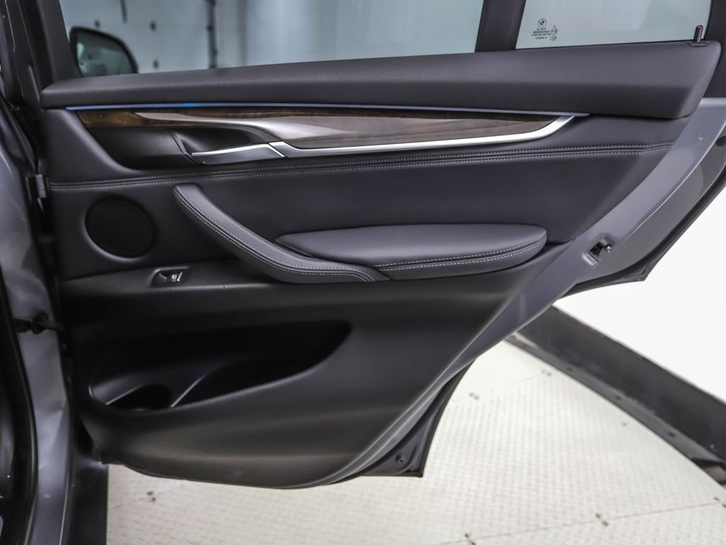 Used 2018 Space Gray Metallic BMW xDrive35i image 25