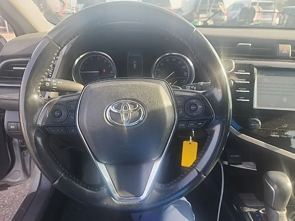 Used 2019 Silver Toyota SE image 22
