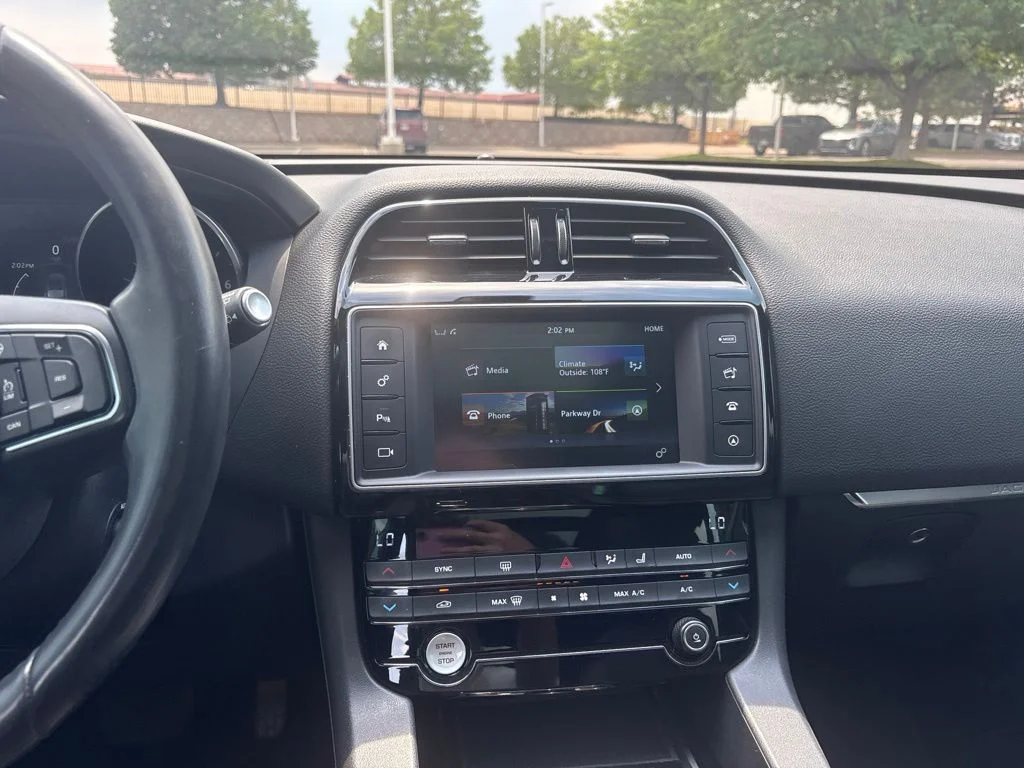 Used 2017  Jaguar 35t Prestige image 15