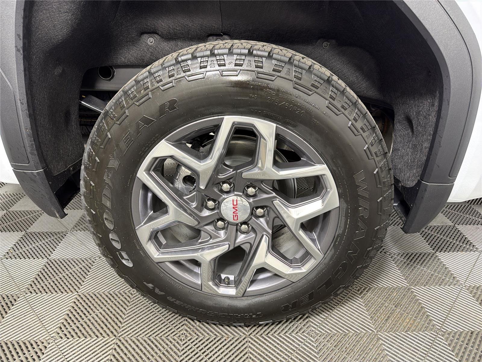 2026 GMC Sierra 1500 SLT - Photo 15