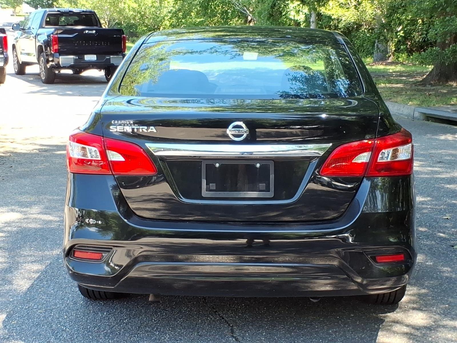 Used 2019 Super Black Nissan S image 8