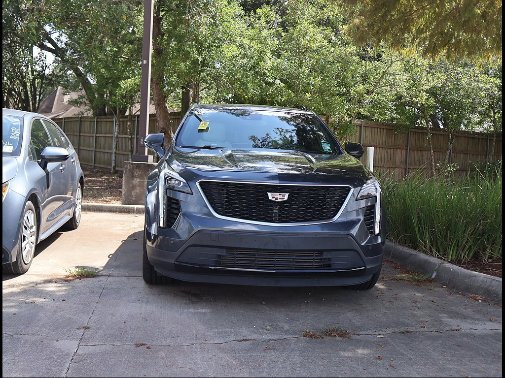 Used 2019 Shadow Metallic Cadillac Sport image 2