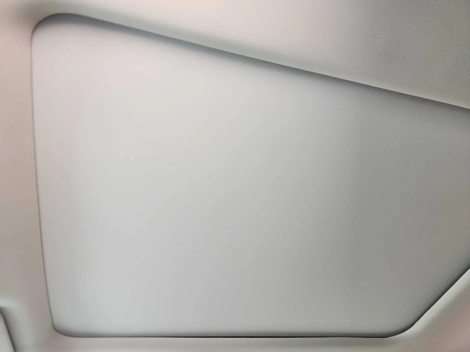 New 2027 RADIANT WHITE INFINITI Luxe 2WD image 19