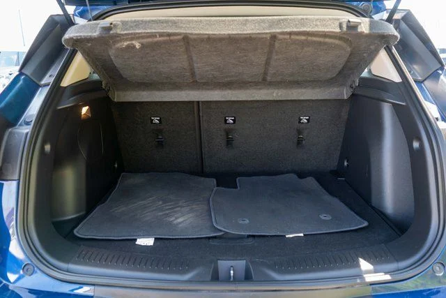 Used 2023 Blue Buick Select image 11