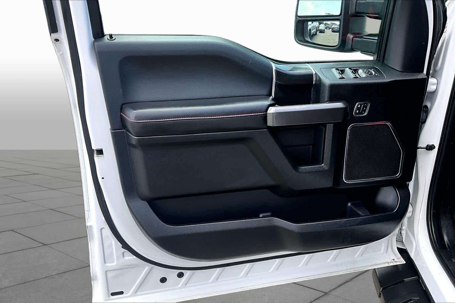 Used 2018 Oxford White Ford LARIAT image 21