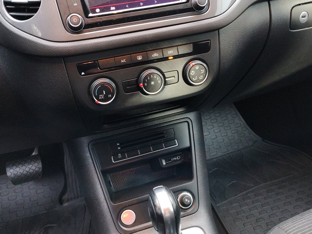 2017 Volkswagen Tiguan S - Photo 30