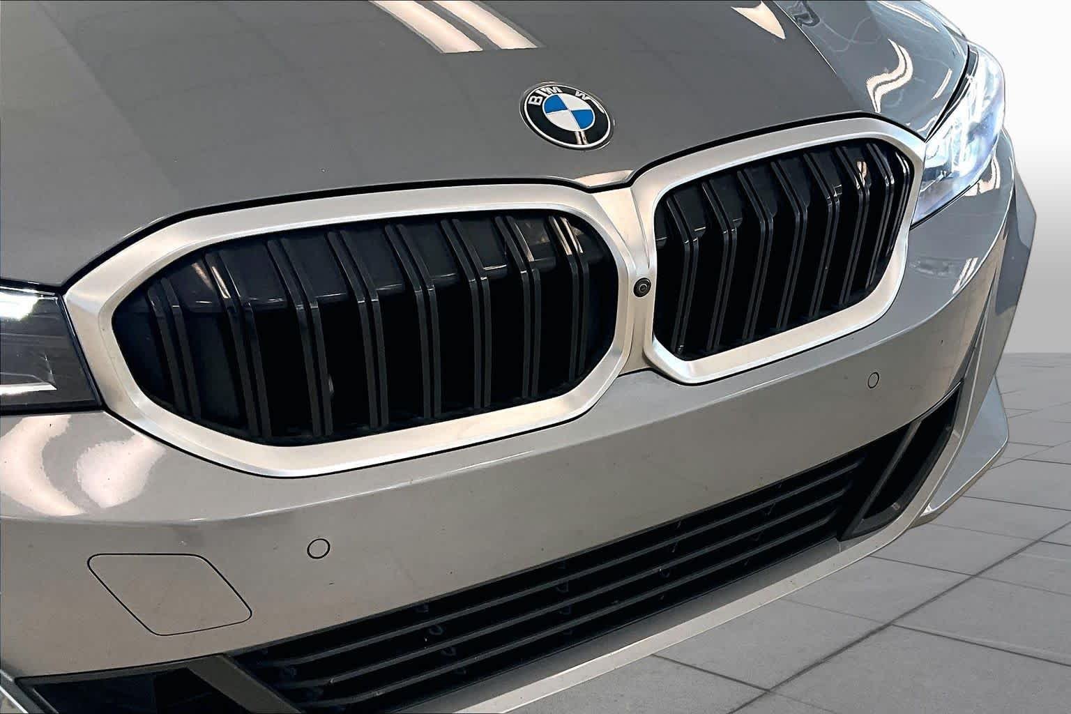 Used 2024 Skyscraper Grey Metallic BMW 330i image 26