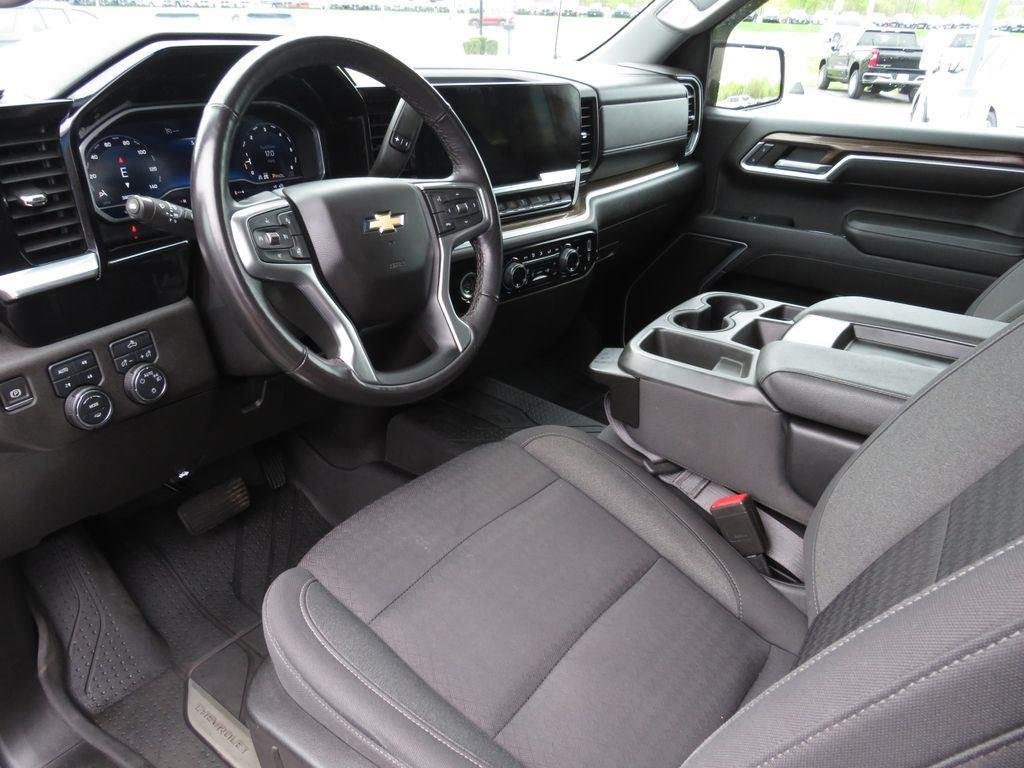 Used 2022 Blue Metallic Chevrolet LT image 20
