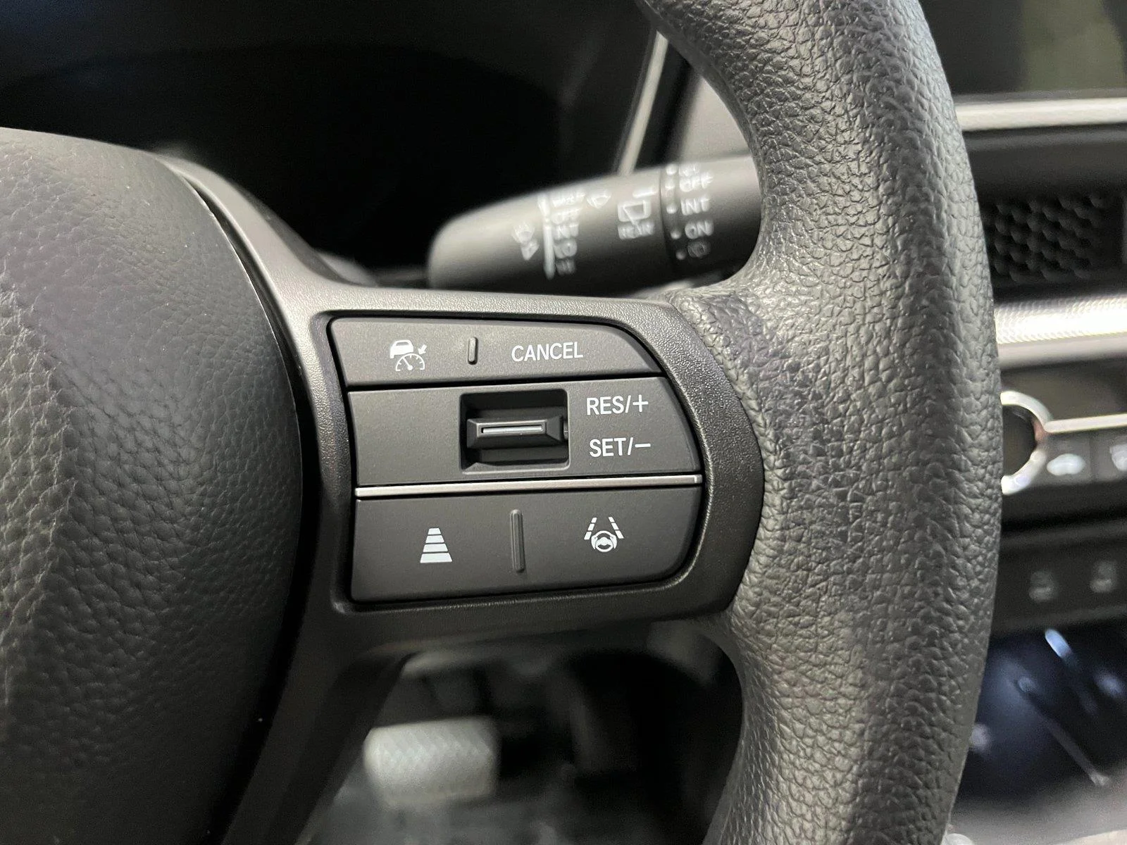 New 2026 Platinum White Pearl Honda LX image 16