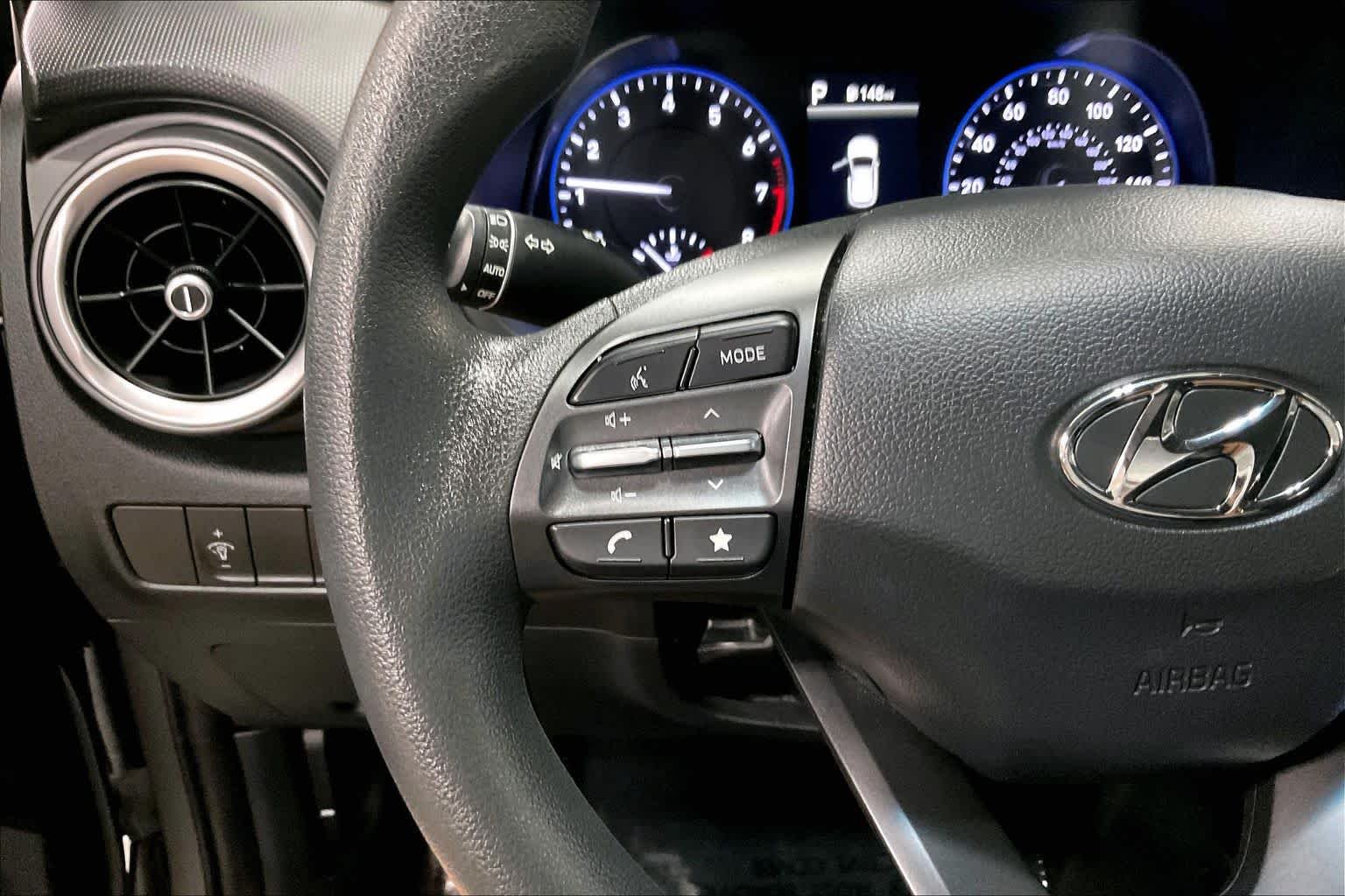 Used 2022 Cyber Silver w/Black Roof Hyundai SEL image 22
