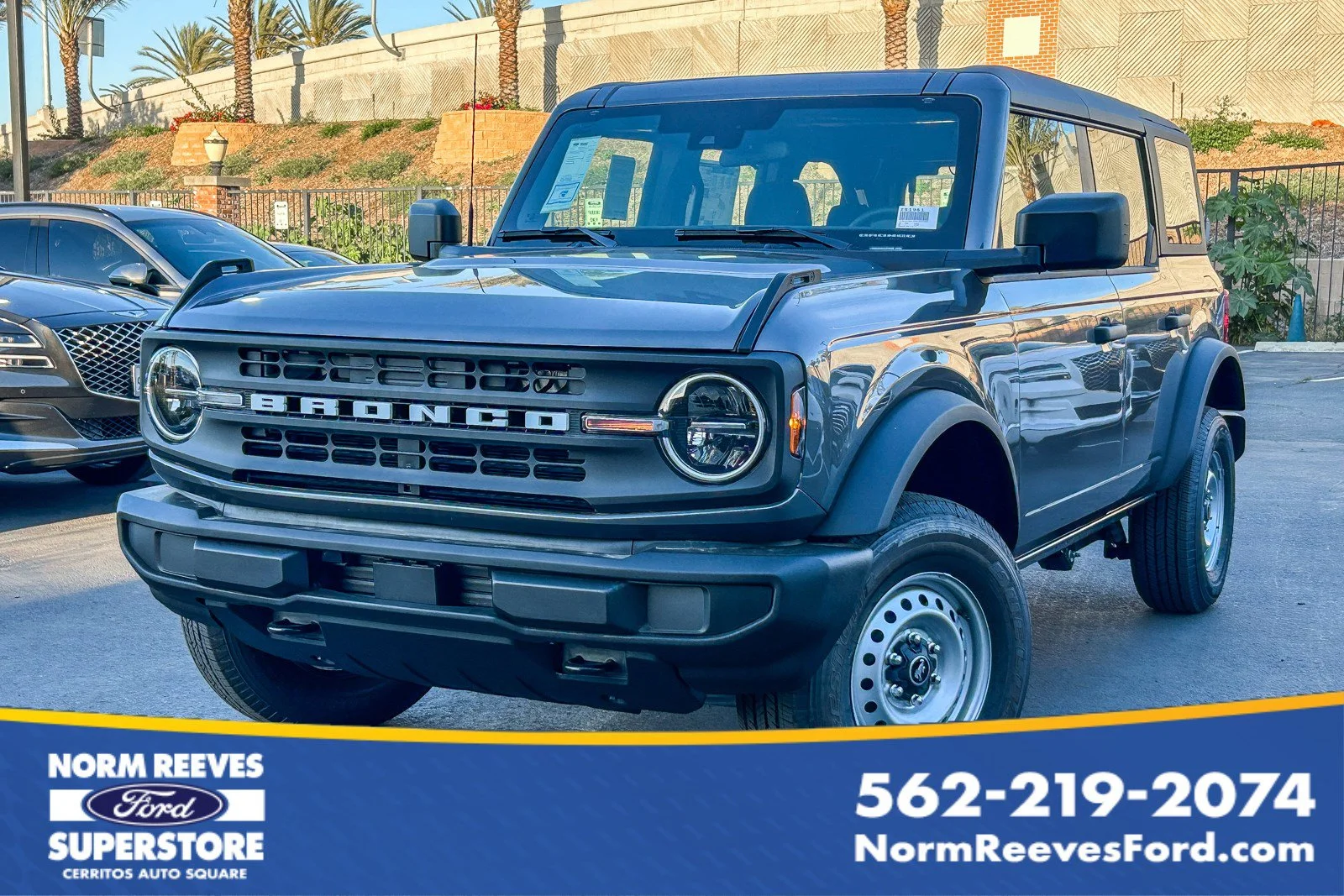 2025 Ford Bronco Base 4x4's photo