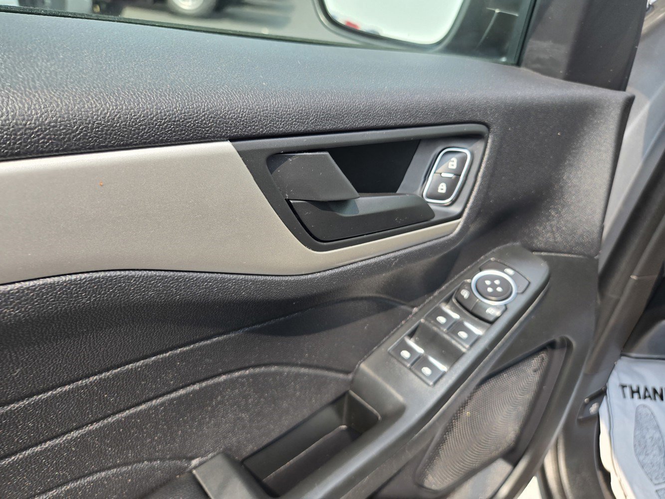 Used 2022  Ford SE image 35