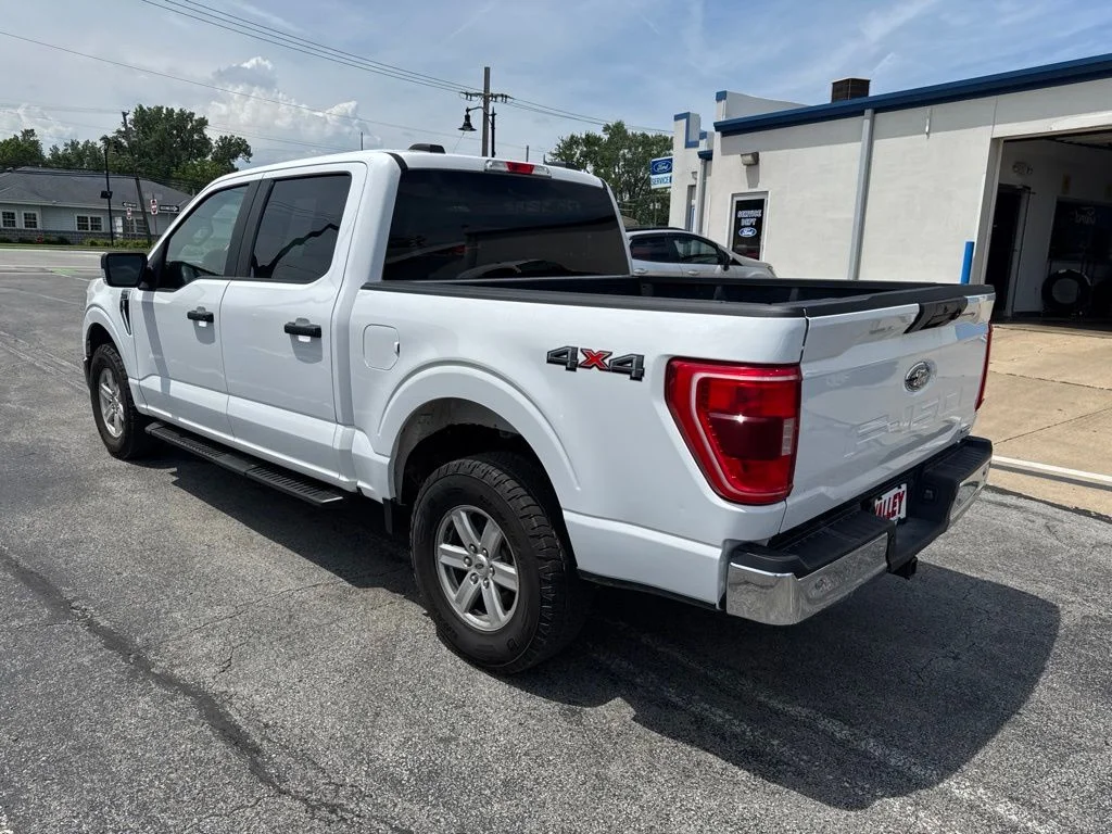 Used 2021 Oxford White Ford XLT image 5