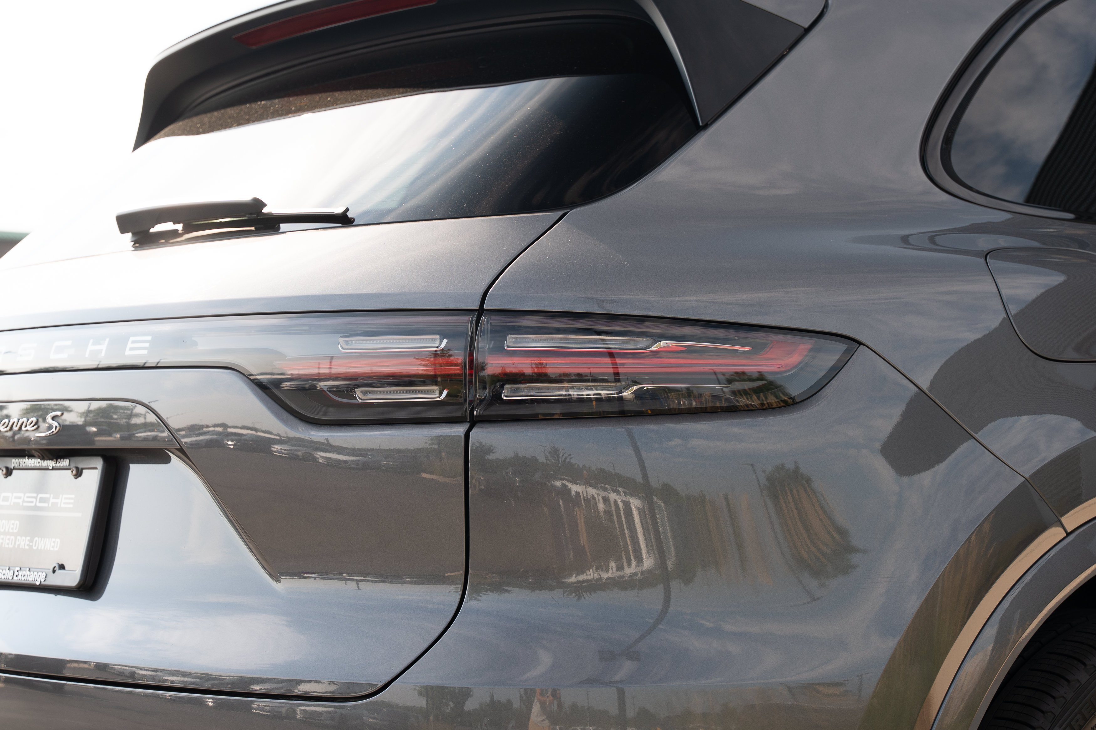 Used 2019 Quartzite Metallic Porsche S image 28