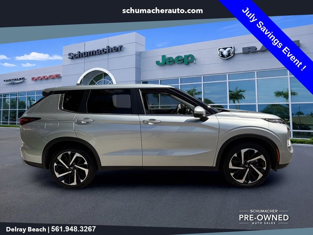 Used 2024  Mitsubishi  image 8