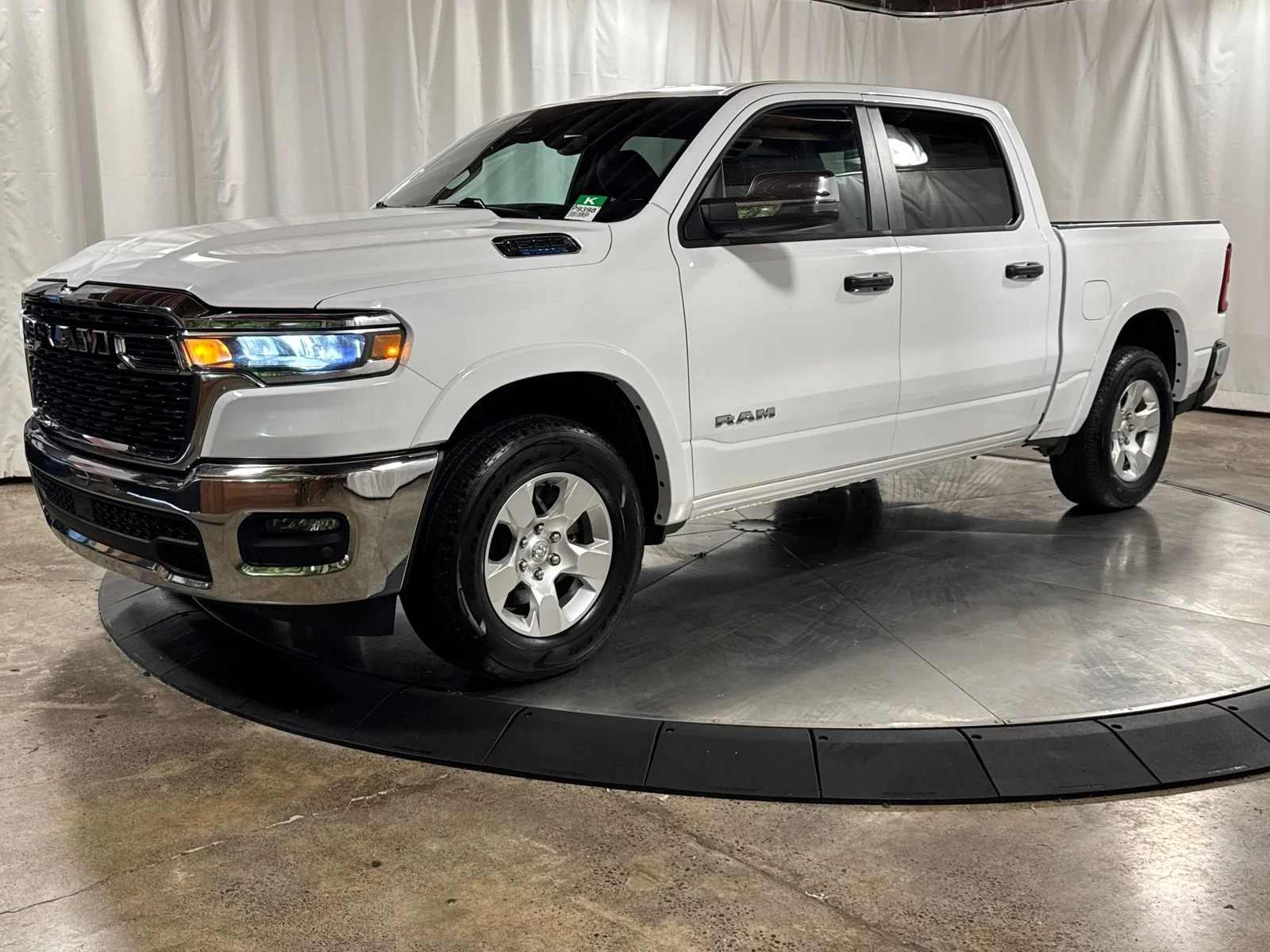 2025 RAM 1500 Big Horn Crew Cab 4x4 5'7" Box's photo