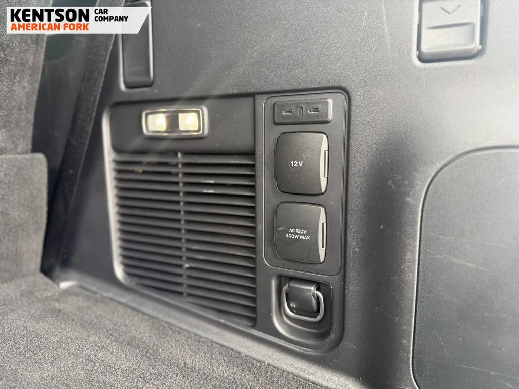 Used 2025 Silver Ford Platinum image 44