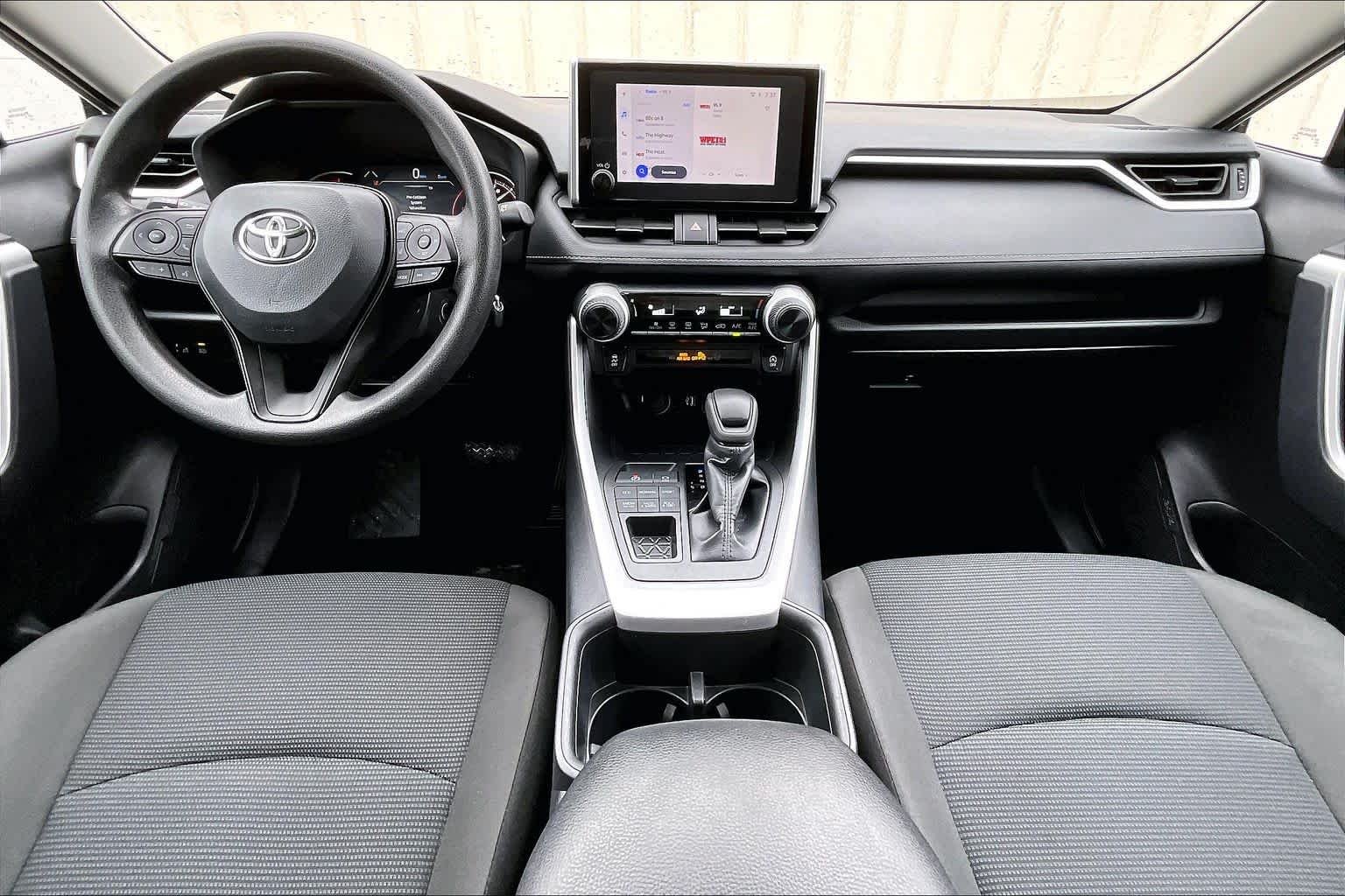 Used 2025 Ice Toyota LE image 15