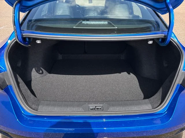 New 2026 Bluestone Pearl / Super Black Two-tone Nissan SR image 18
