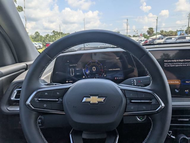 New 2027 Sterling Gray Metallic Chevrolet LT image 23