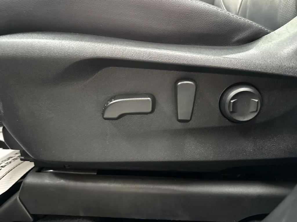 Used 2021 Gray Metallic Subaru Limited image 13