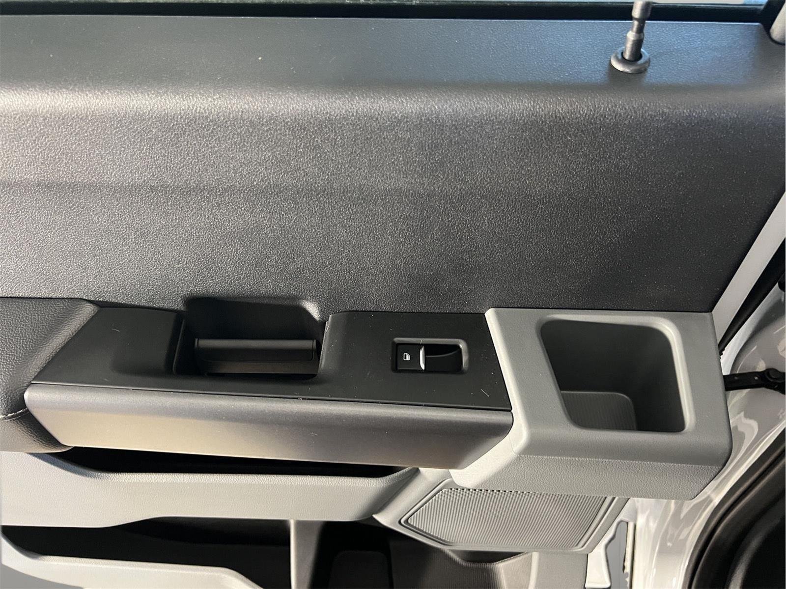 New 2026 Oxford White Ford F-350® XLT image 18