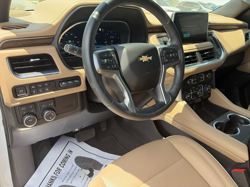 Certified Used 2023 Iridescent Pearl Tricoat Chevrolet Premier image 11