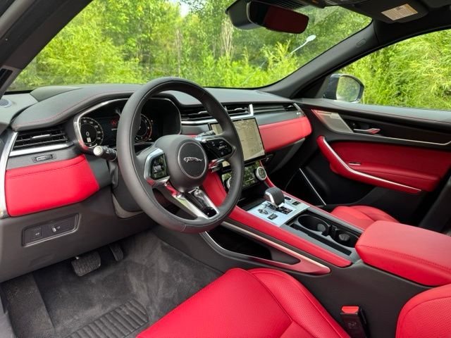 2026 Jaguar F-Pace R-Dynamic S - Photo 9