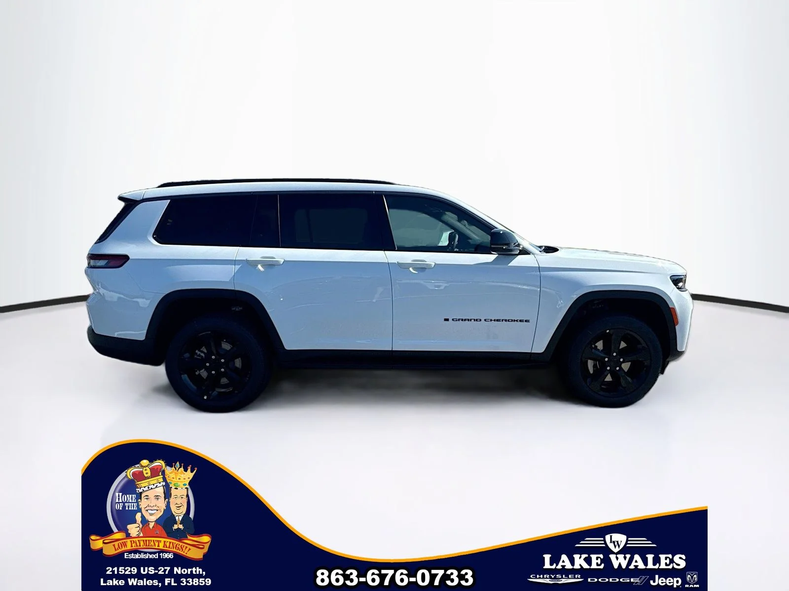New 2026 Bright White Clear-Coat Exterior Paint Jeep Limited image 7