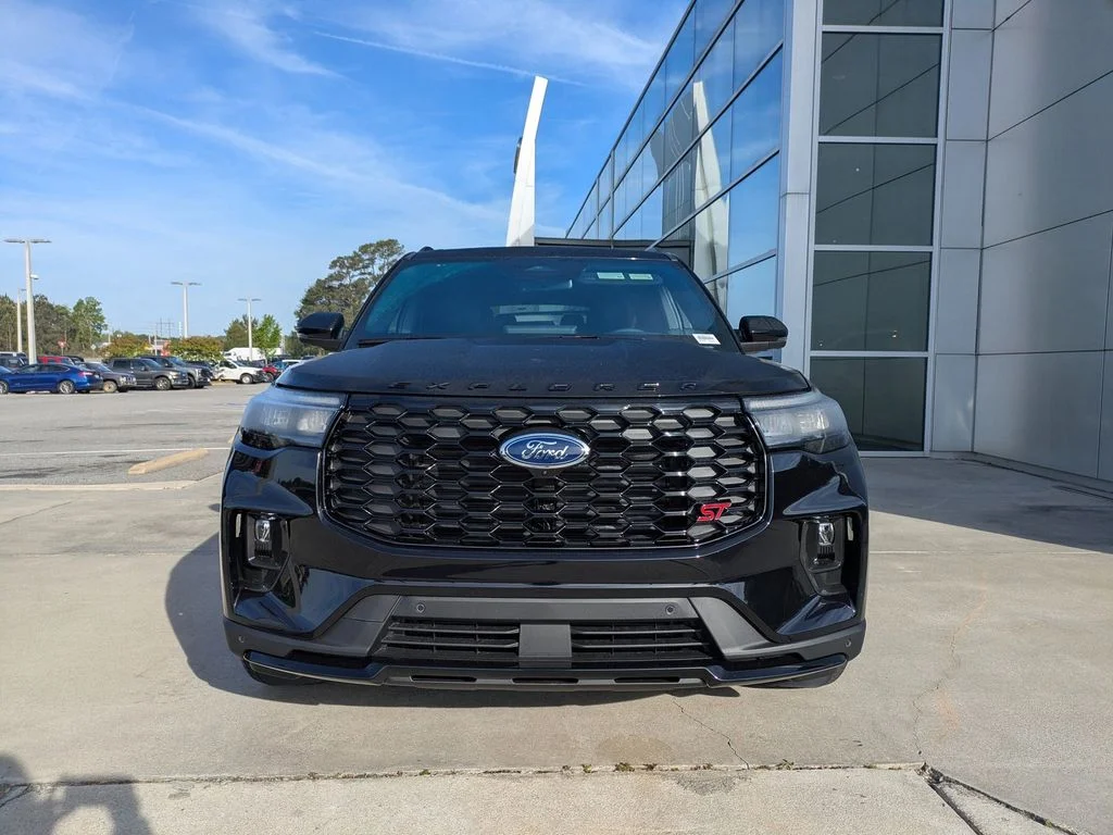 New 2026 Agate Black Metallic Ford ST image 8