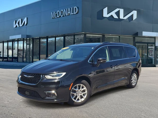 2022 Chrysler Pacifica Touring L
