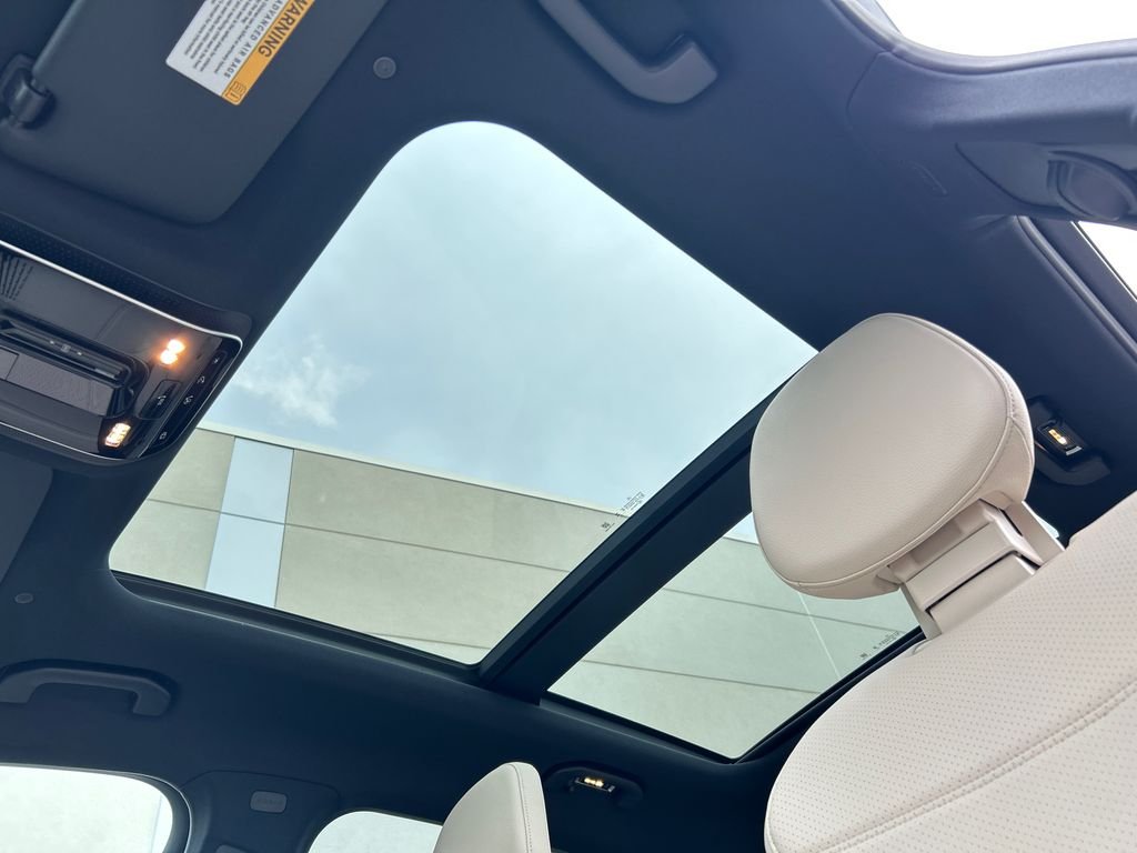 New 2026 Cirrus Silver Metallic Mercedes-Benz GLC 300 image 23