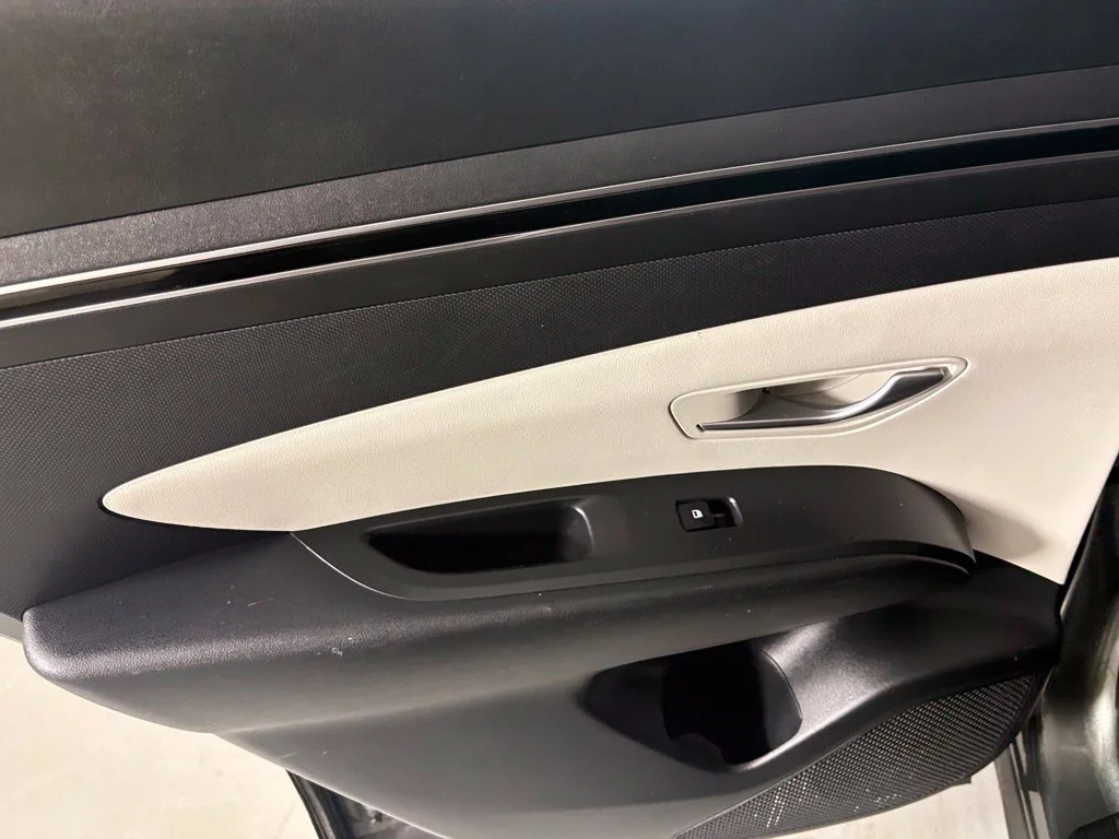 Used 2022 Gray Hyundai SEL image 33