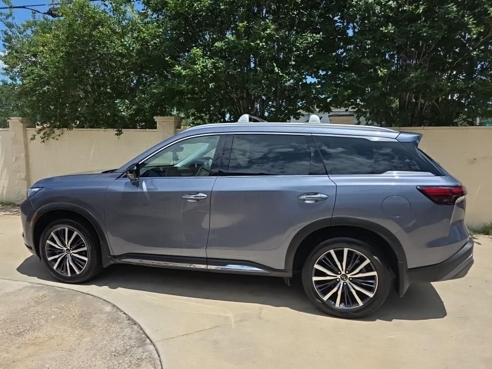 Certified Used 2022 Gray INFINITI ESSENTIAL image 17