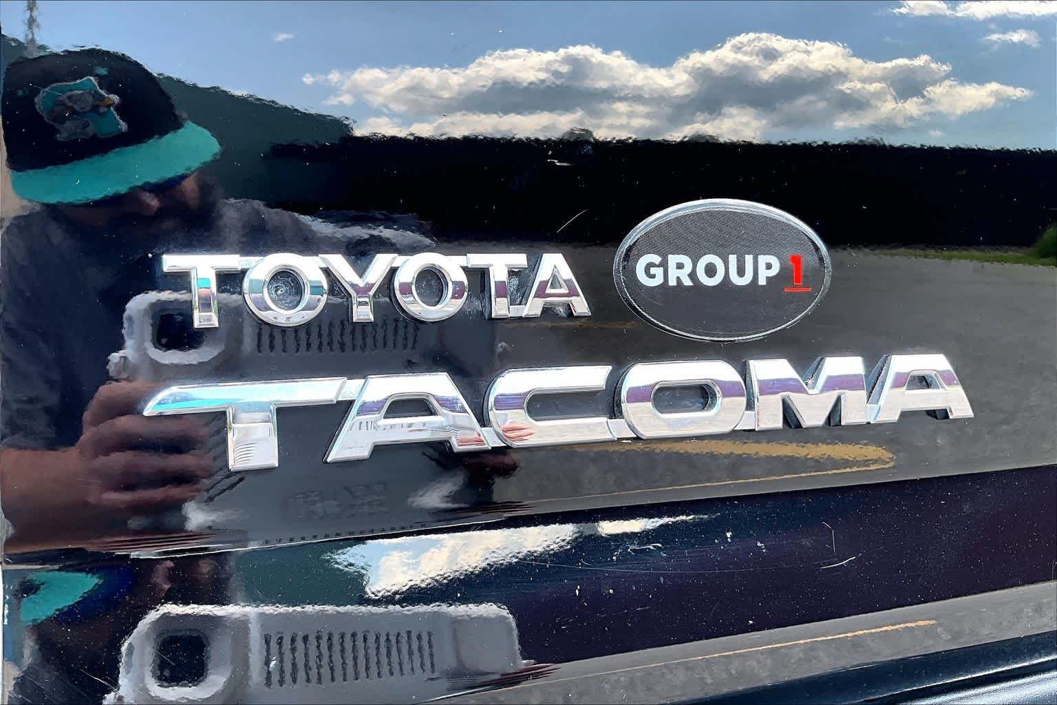 Used 2015 Black Toyota  image 31