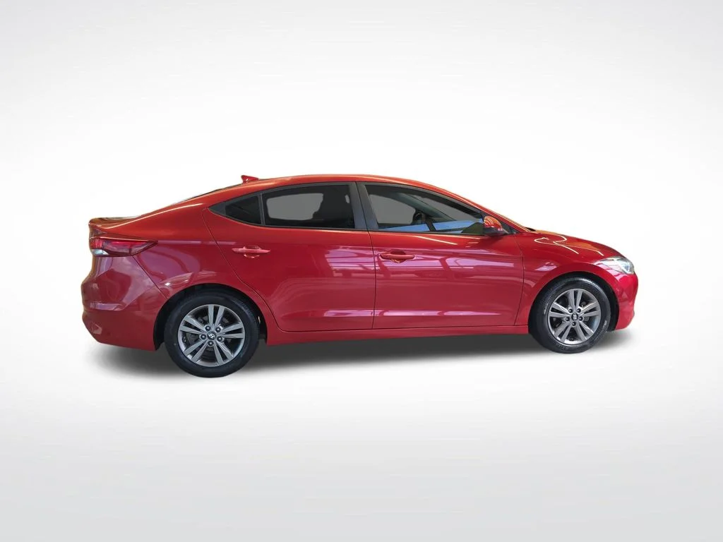 Used 2018 Red Hyundai SEL image 7