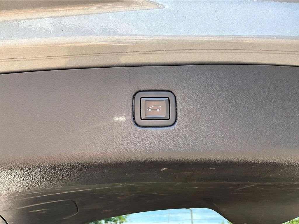 Used 2023 Gray Chevrolet LT image 34