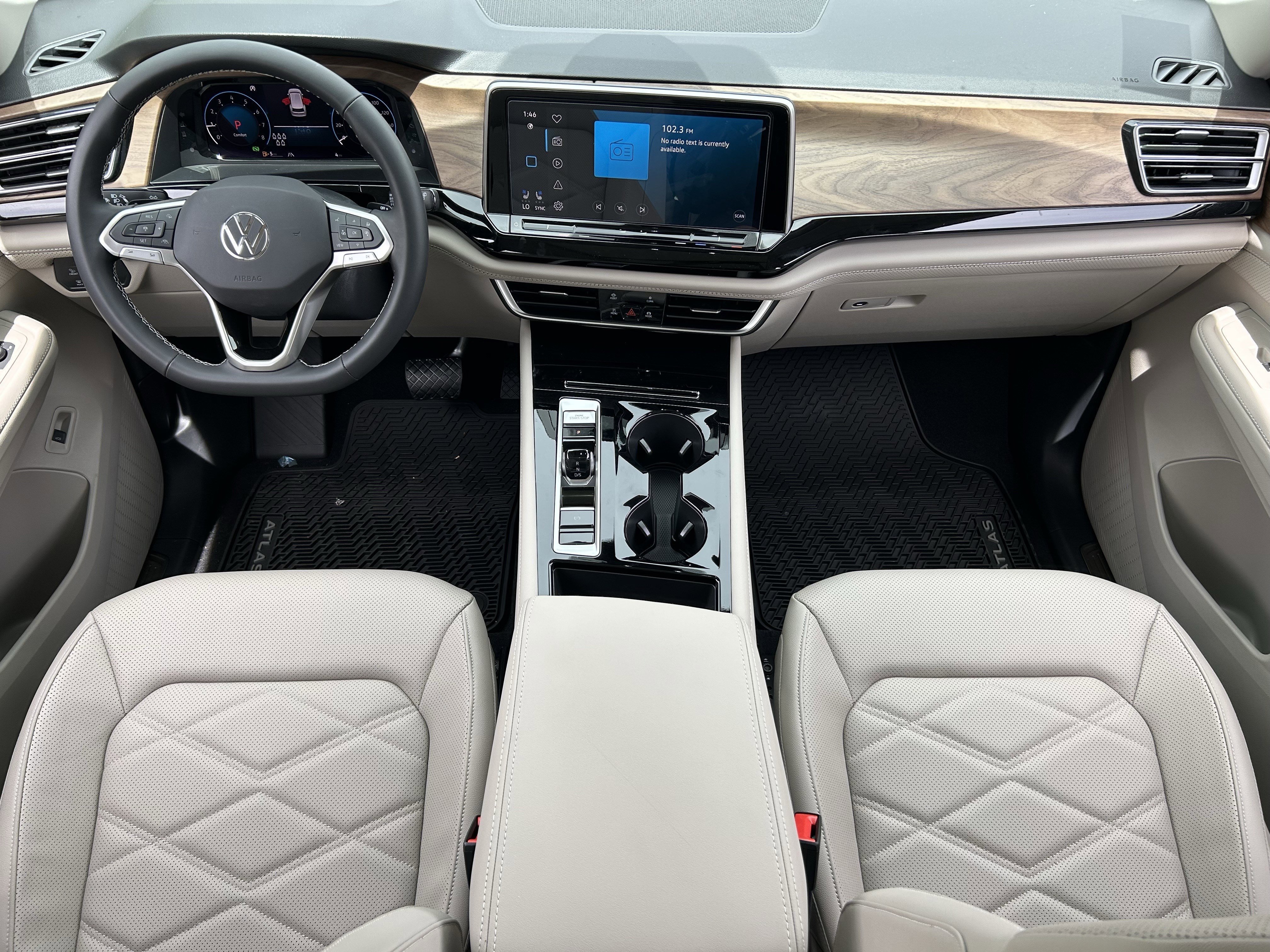 New 2026 Opal White Pearl Volkswagen 2.0T SE w/Technology image 11