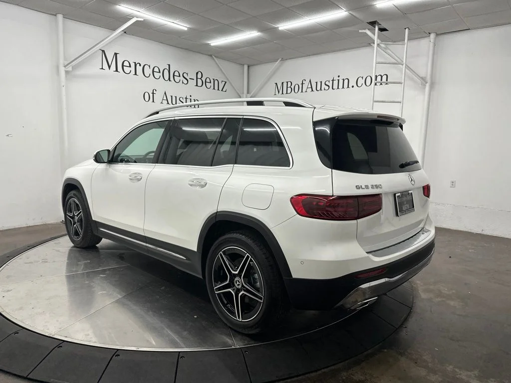 New 2026 White Mercedes-Benz GLB 250 image 5