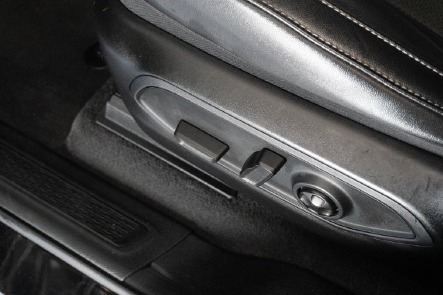Used 2021 Black Jeep Altitude image 5
