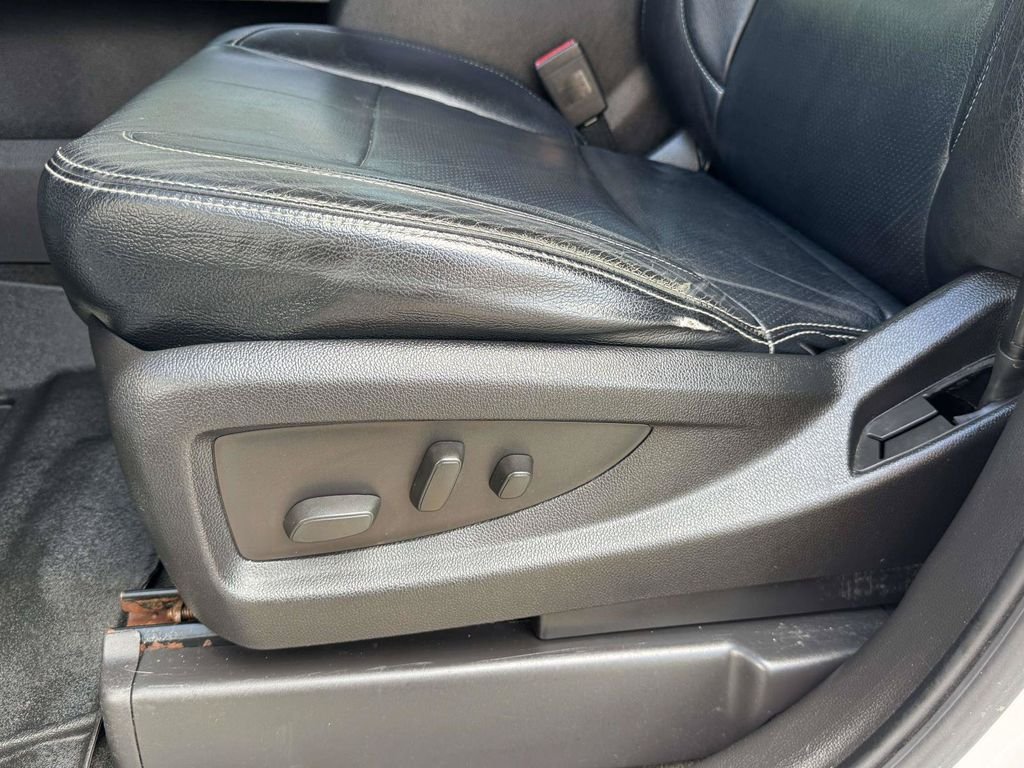 Used 2015 White Chevrolet LT image 20