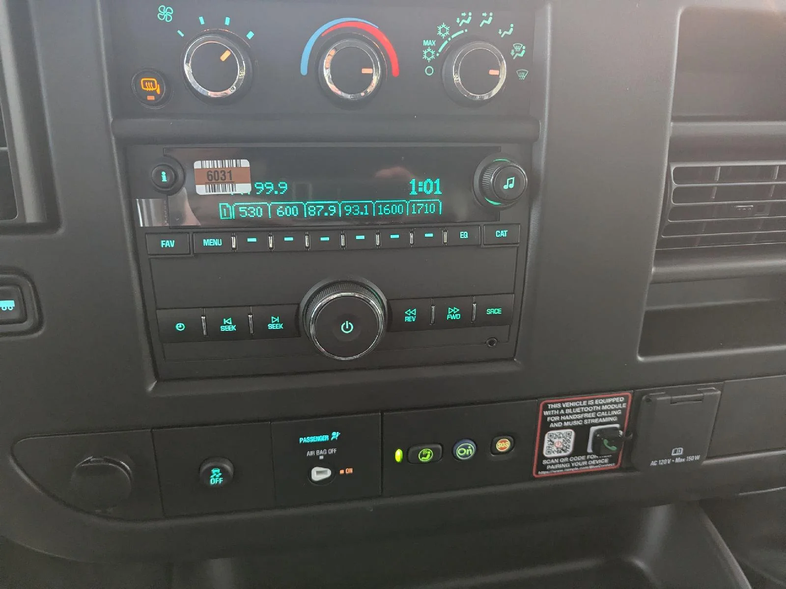 2025 Chevrolet Express Cargo Work Van - Photo 41