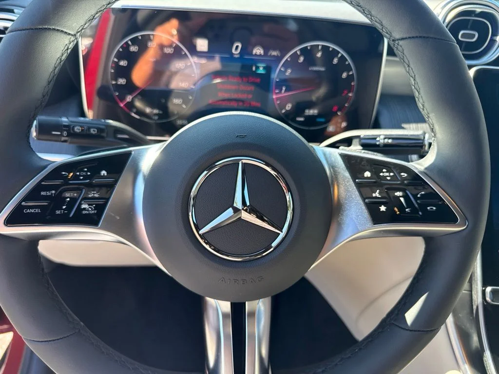 New 2027 MANUFAKTUR Patagonia Red Metallic Mercedes-Benz GLC 300 image 64
