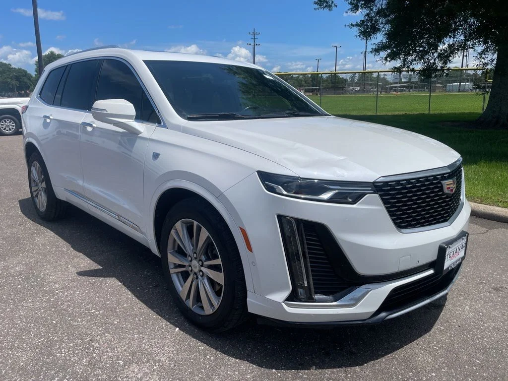2023 Cadillac XT6 Premium Luxury Auto's photo