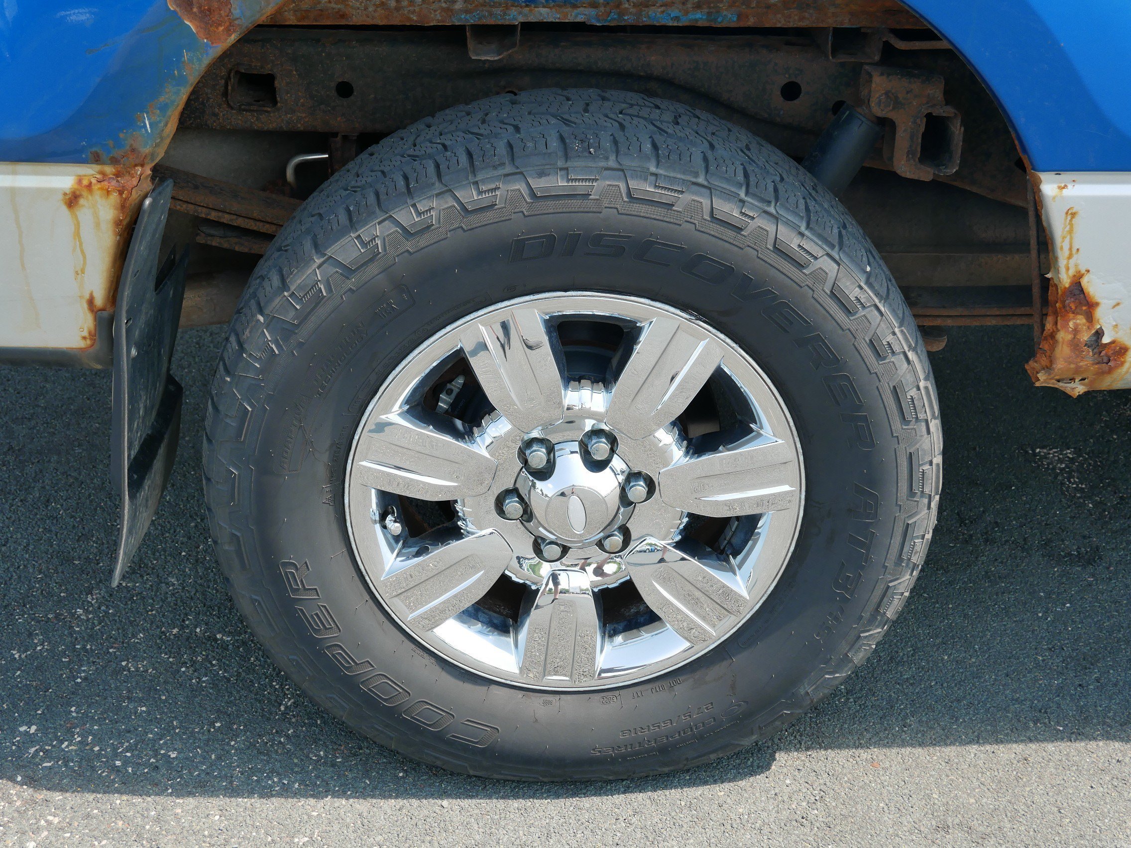 Used 2009 Blue Ford XLT image 9