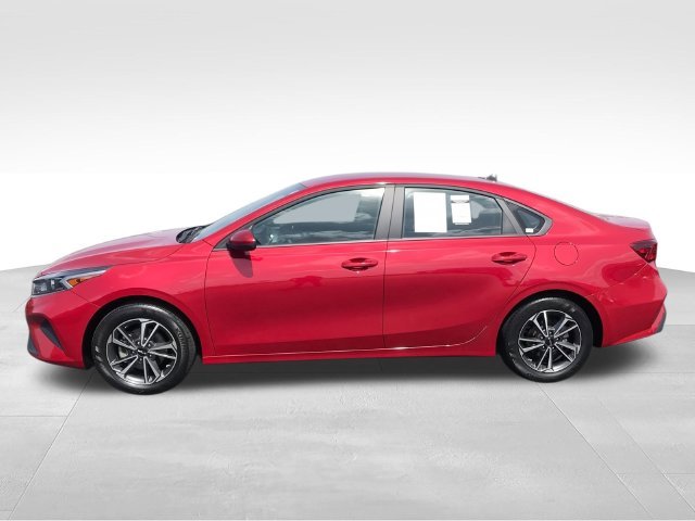 Used 2022 Red Kia LXS image 5