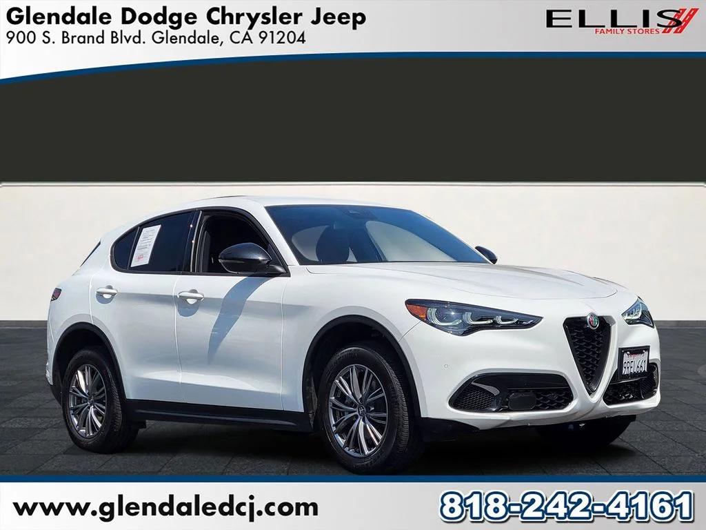 2024 Alfa Romeo Stelvio Sprint RWD's photo