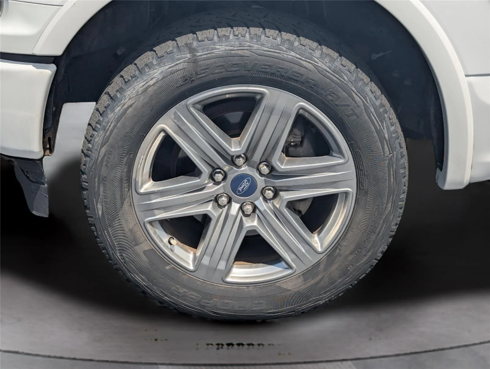 Used 2018 Oxford White Ford LARIAT image 77