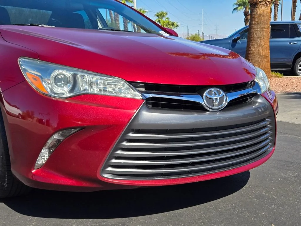 Used 2016 Ruby Flare Pearl Toyota XLE image 8
