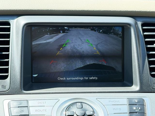 Used 2012 White Nissan LE image 22
